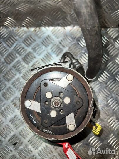 Компрессор кондиционера Peugeot Citroen 1.6 EP6