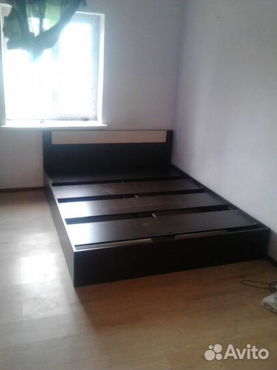 Кровать с матрасом новая