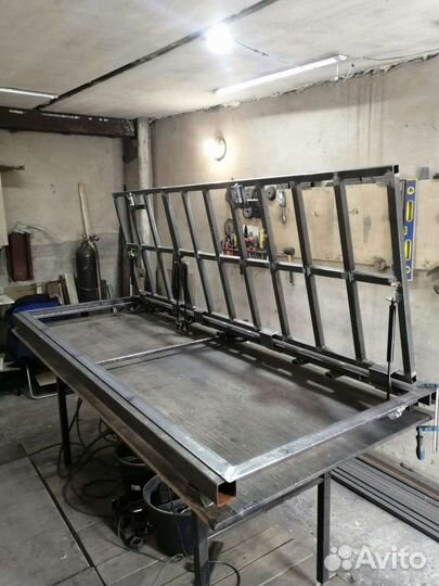 Напольный люк