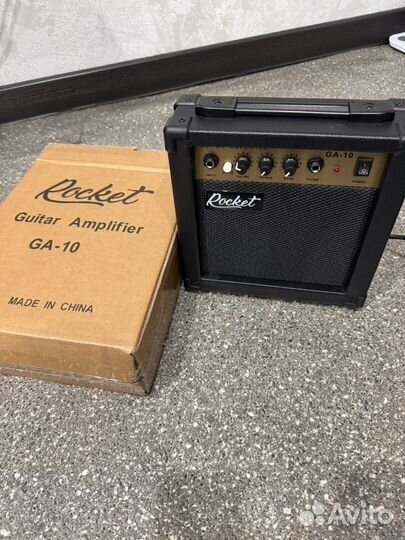 Гитарный комбоусилитель