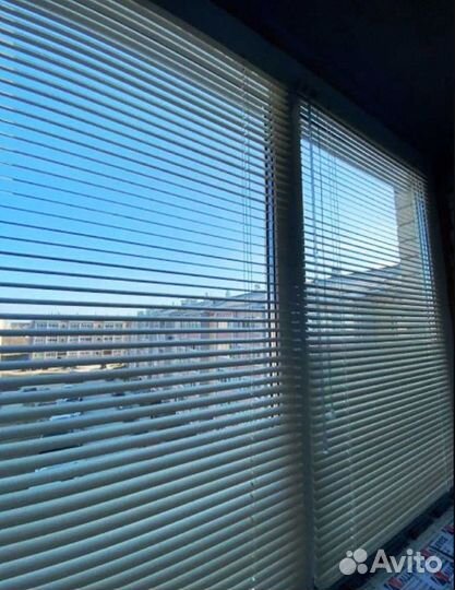 Жалюзи, шторы рулонные