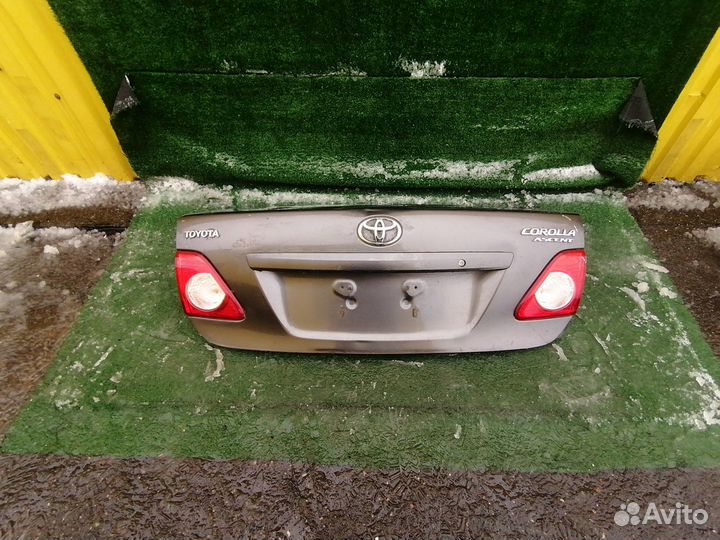 Крышка багажника Toyota Corolla NRE150