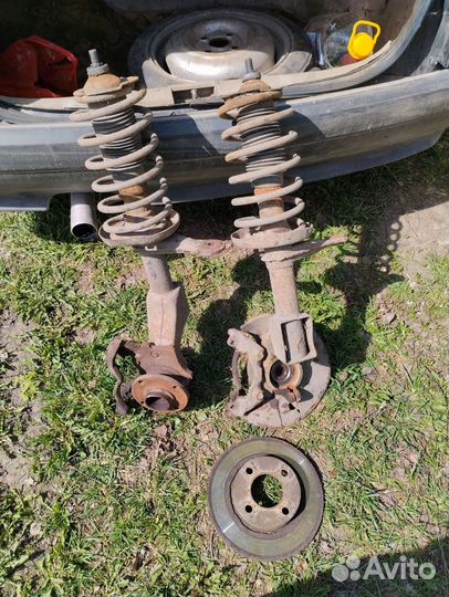 Стойки передние на ауди 80