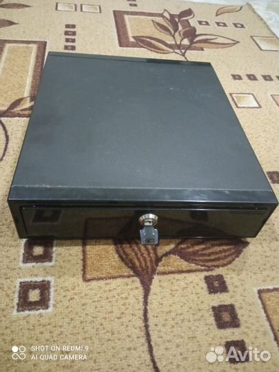 Ящик для денег