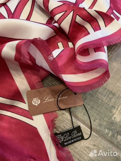 Шелковый платок шаль Loro piana фуксия