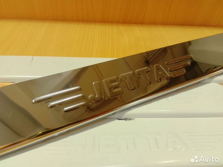 Накладки на пороги VW Jetta V (нержавейка)