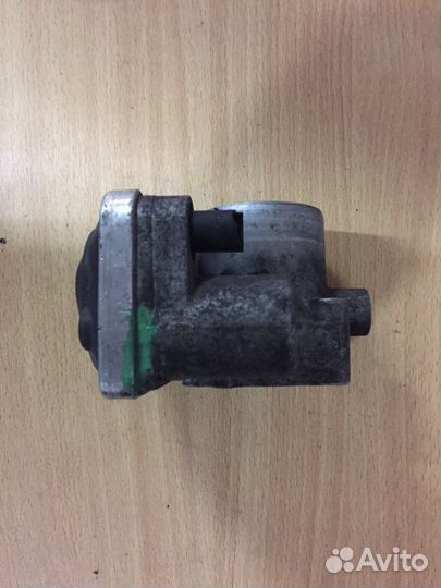 Дроссельная заслонка Volkswagen Golf 4