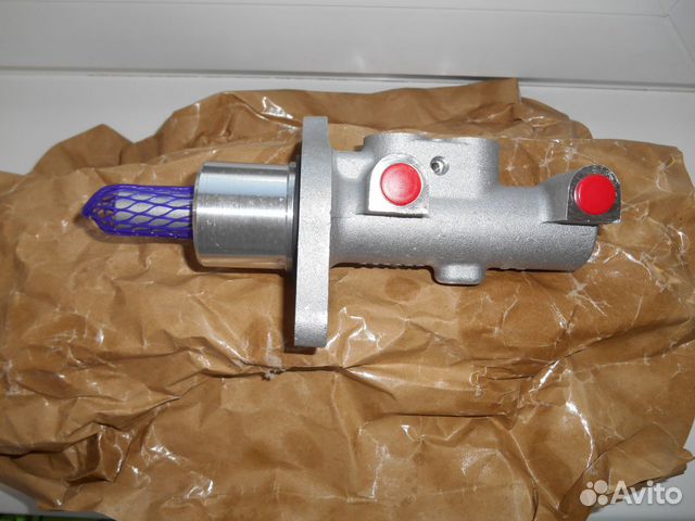 Главный тормозной цилиндр Мазда 3