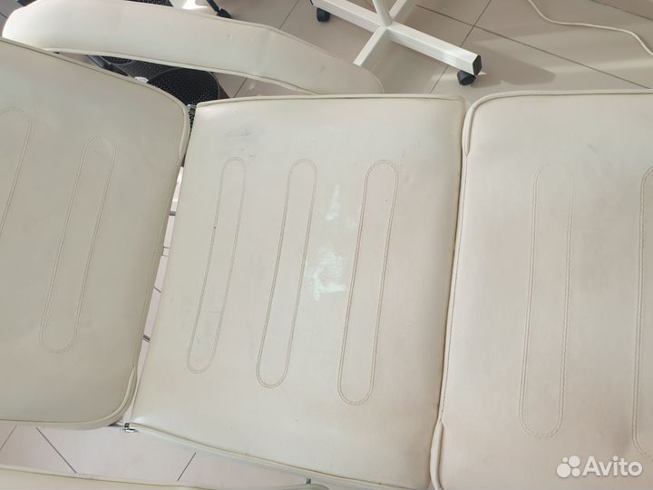 Косметологическое кресло / кушетка