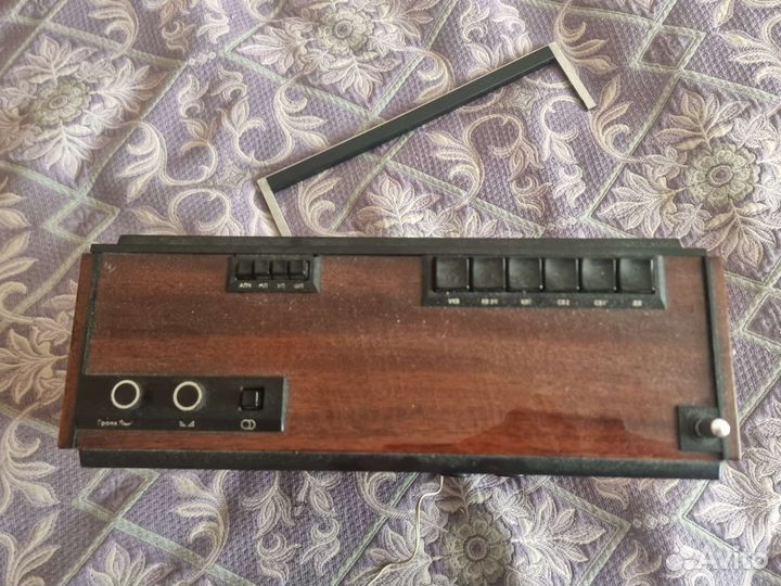 Радиоприемник СССР магнитола