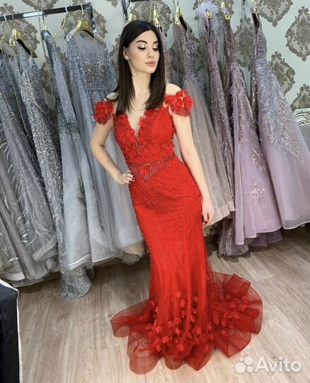 Вечернее платье