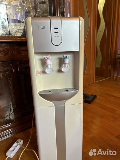 Кулер для воды