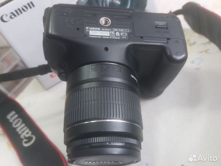 Зеркальный фотоаппарат Canon 600d