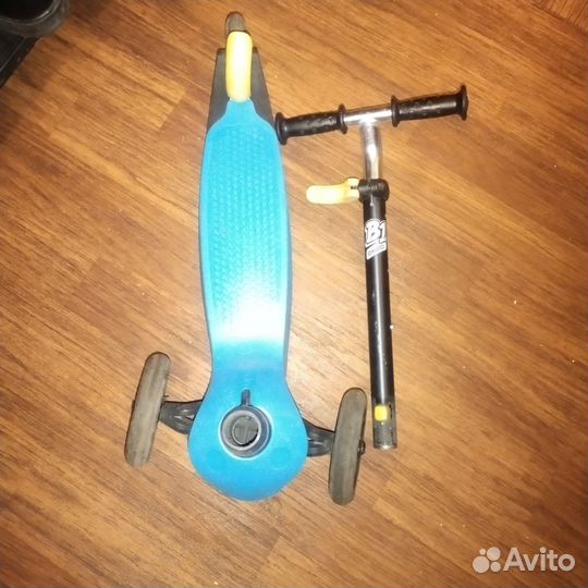 Самокат с 2-х лет