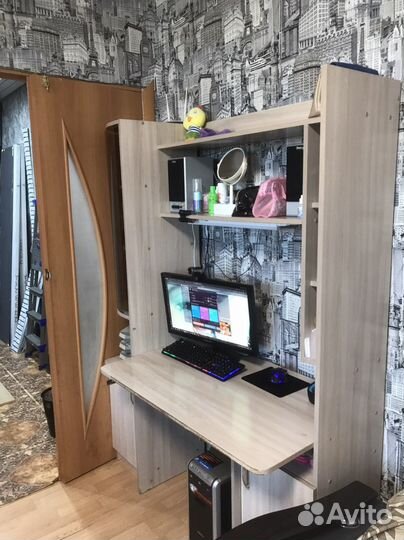 Компьютерный стол