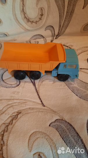 Игрушечные машинки СССР