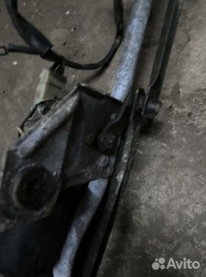 Трапеция дворников с моторчиком Peugeot 405