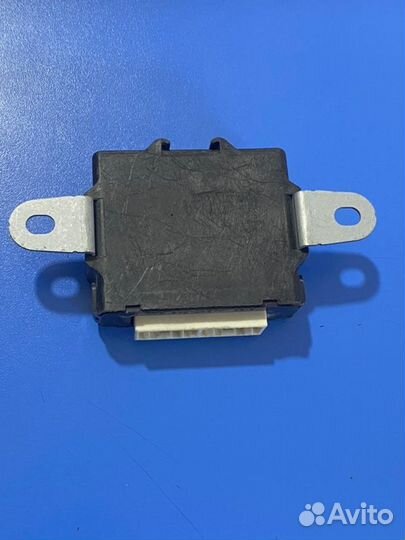 Блок управления зеркалами заднего вида правый