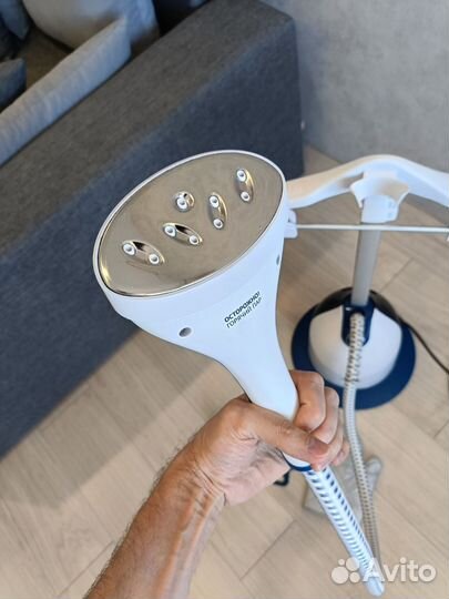 Отпариватель для одежды вертикальный Polaris