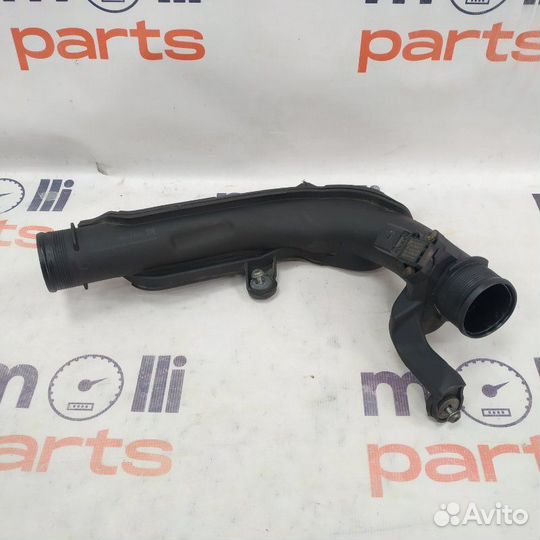 Патрубок интеркулера Audi Q3 8U 2014