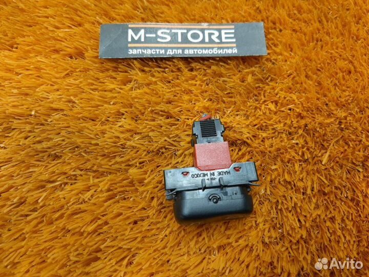 Кнопка складывания зеркал Mercedes-Benz M-Class