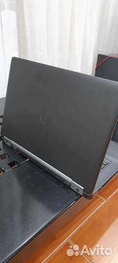 Ноутбук бизнес класса dell Latitude E5470