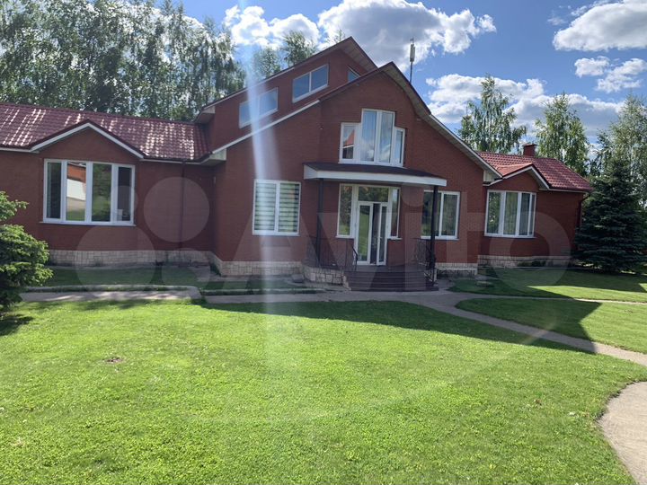 Дом 660 м² на участке 30 сот.