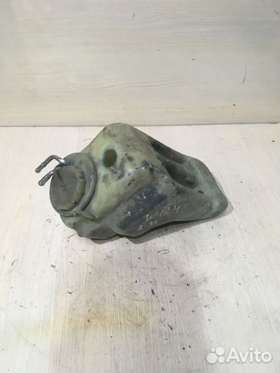 Бачок омывателя лобового стекла Mercedes W124