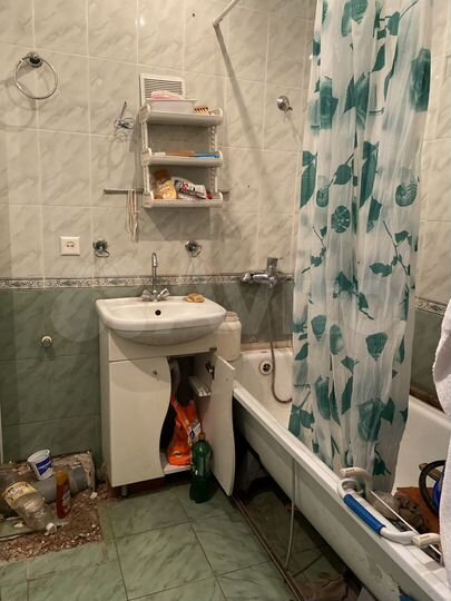 4-к. квартира, 77 м², 1/5 эт.