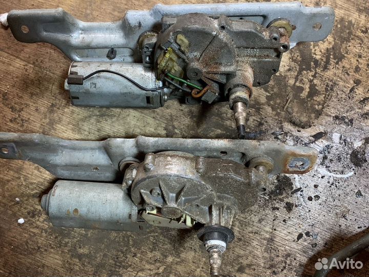 Моторчик заднего дворника Volkswagen Golf 3