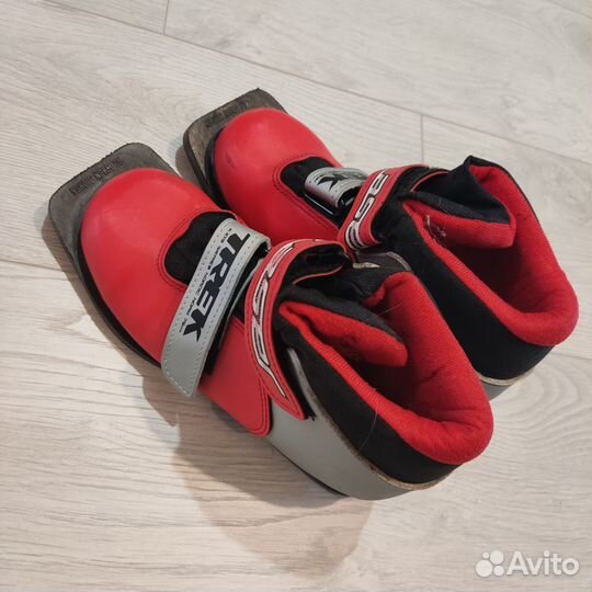 Лыжные ботинки trek 35