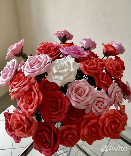 Искусственные цветы ручной работы