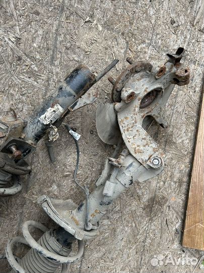 Mazda 3 bl стойки передние комплект