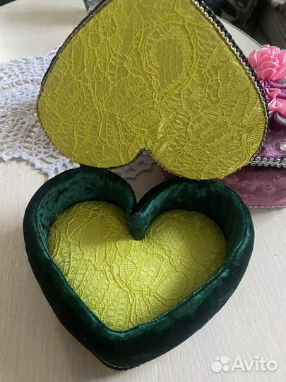 Бархатная шкатулка