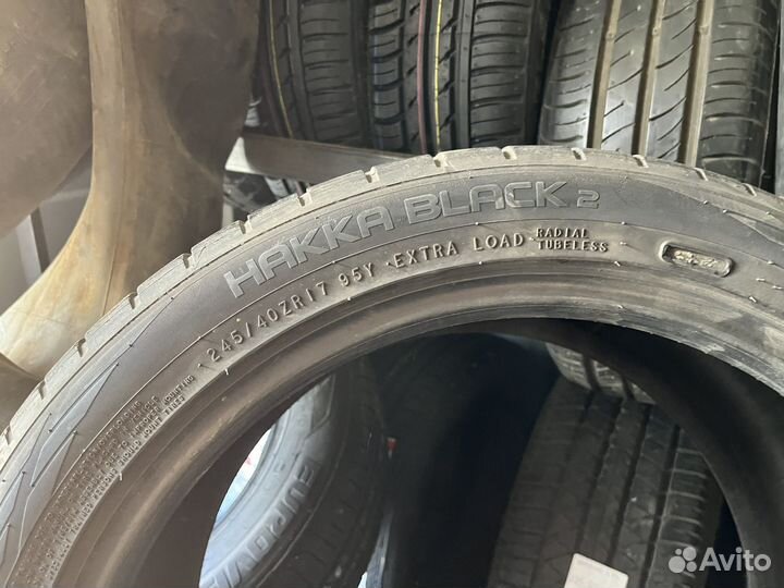 Nokian Tyres Hakka Black 2 245/40 R17