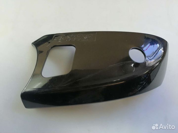 Накладка правого зеркала нижняя Hyundai Genesis 2
