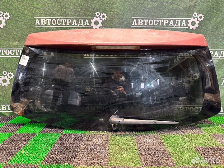 Стекло двери багажника Toyota Highlander U40