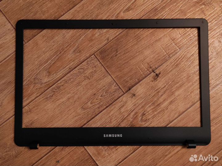 Рамка матрицы np300e5k