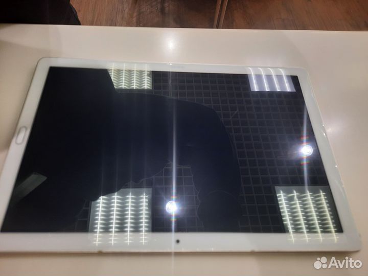 Планшет huawei mediapad m5,пудровый