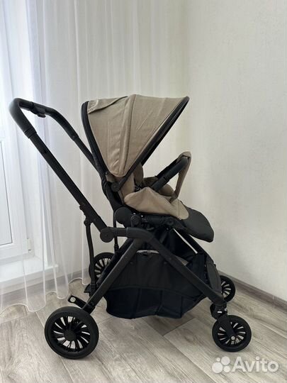 Прогулочная коляска Happy Baby Avery