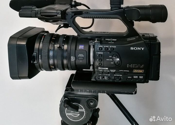Видеокамера Sony HVR-Z7E