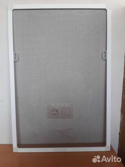 Москитные сетки с дефектом и без дефекта сетки