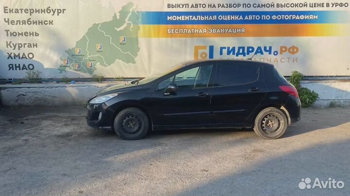 Накладка переднего левого крыла Peugeot 308 (T7) 9