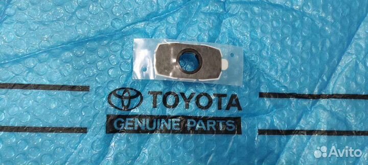 Кронштейн парктроника Camry 70 Новый оригинал