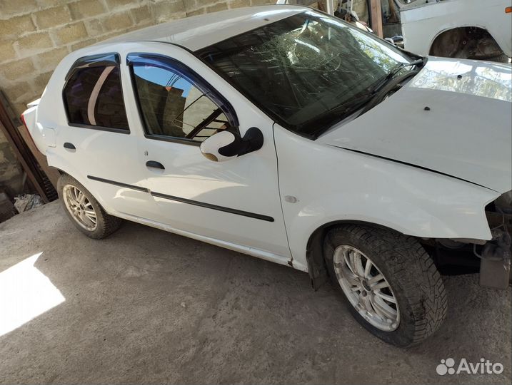 Рено Логан 1 в разбор