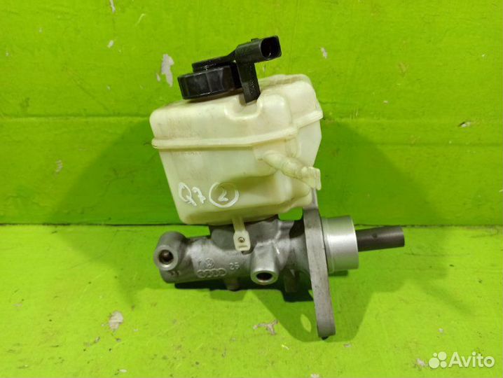 Главный тормозной цилиндр Audi Q7 4L 4.2 BAR 2008