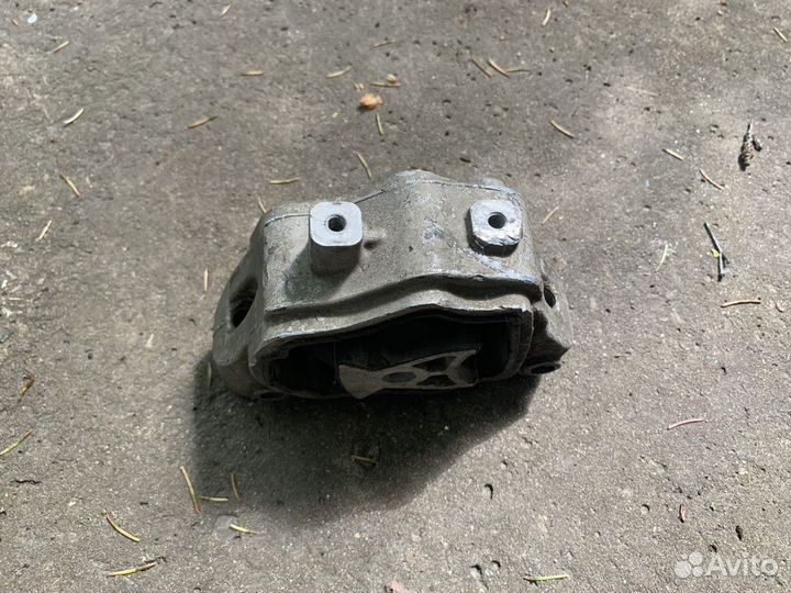 Volvo s80 подушка двс