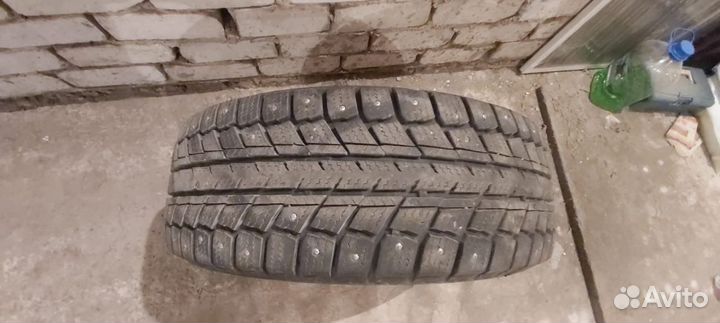 DoubleStar DW07 215/65 R16