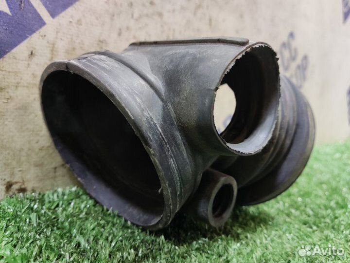 Патрубок воздушного фильтра Bmw E39 седан 2.5 M52