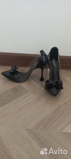 Туфли на каблуке
